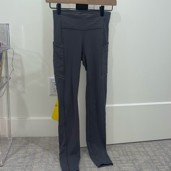 Gray Lululemon leggings size 2, 25 inch - Picture 1 of 6